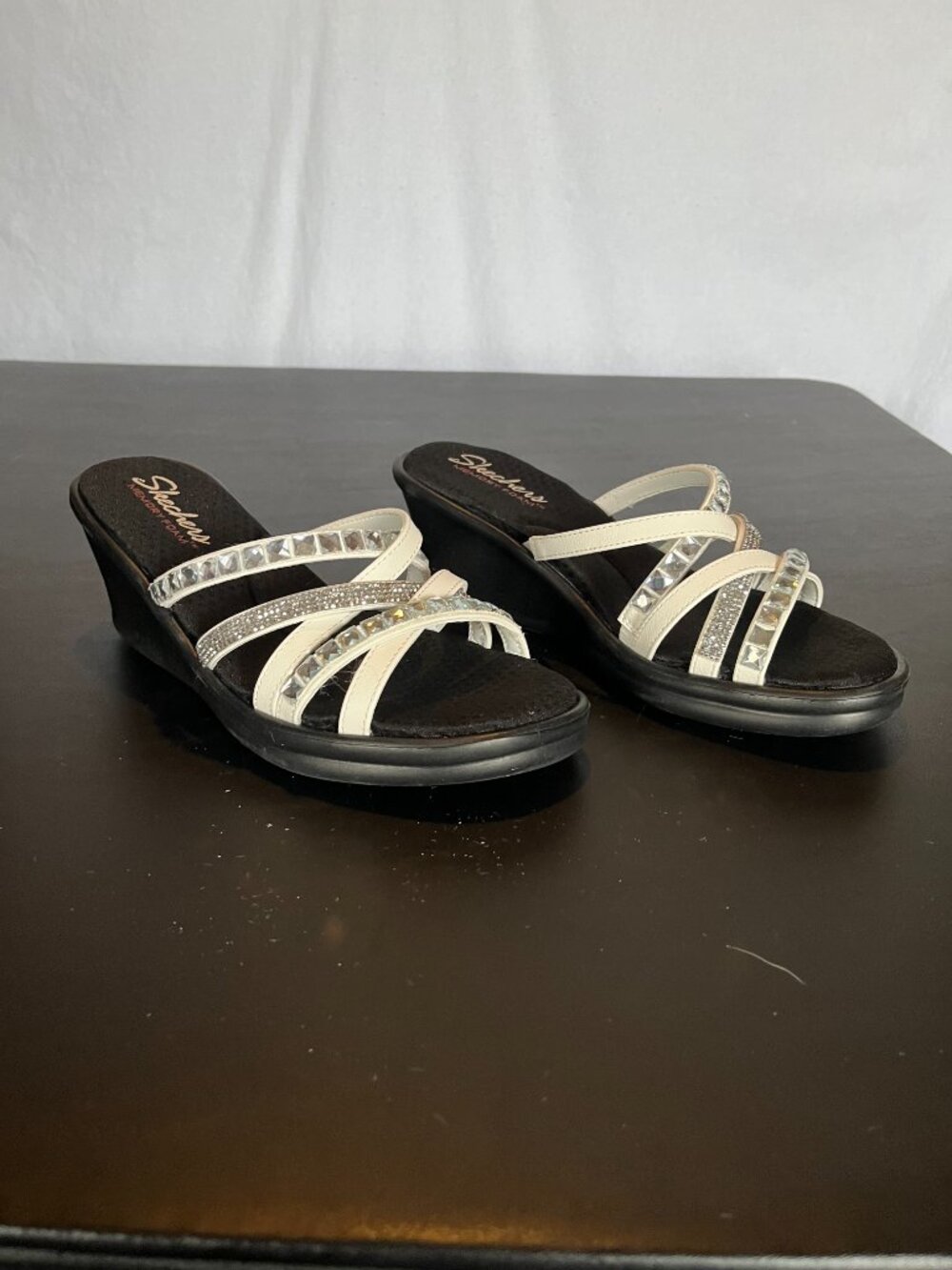 Skechers Cali Size 8.5 Black Shoes White Straps with Gems Lifted Sandals